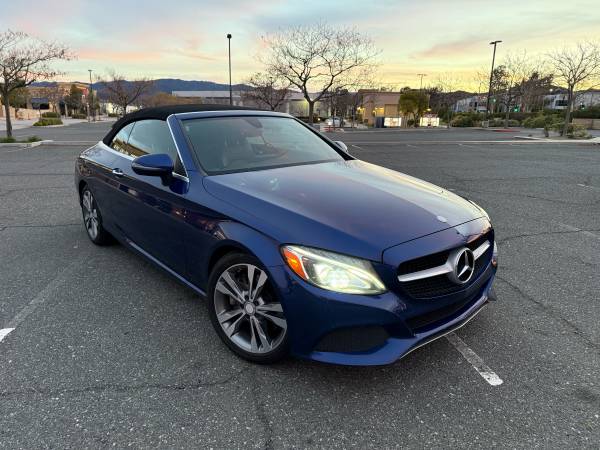 2017 Mercedes-Benz C300 Clase C Convertible 2 puertas, limpio - $17.399 (Winnetka)63436936479747121