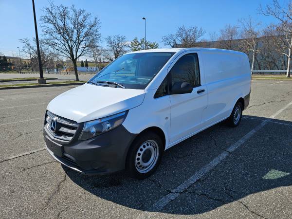 2020 Mercedes Metris ONLY 85k