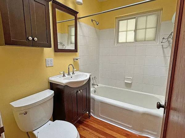 $2,900 / 3br - 1600ft2 - Encantadora casa de 3 dormitorios y 2 baños en Montclair/Mayfair (Denver)63844741631233124