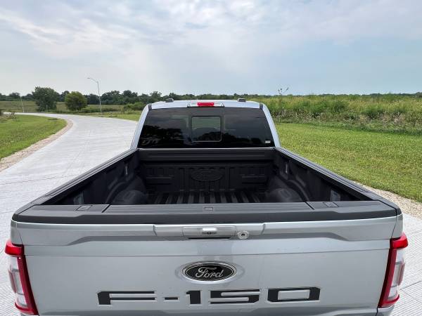 2023 Ford F-150 Lariat 4x4 - Photo 4