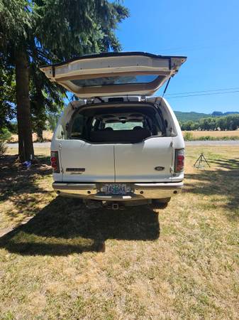 2000 Ford Excursion Limited 7.3L 4x4 - $15,000 (Amity)63618490527747123