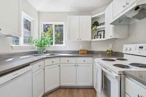 $1,736 / 2br - 952ft2 - Dishwasher, in Beaverton OR, 2BD 2BA (11601 SW Teal Blvd, Beaverton, OR)64038884359938122