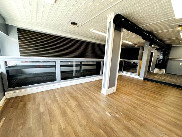 Retail/Office Space Available 1