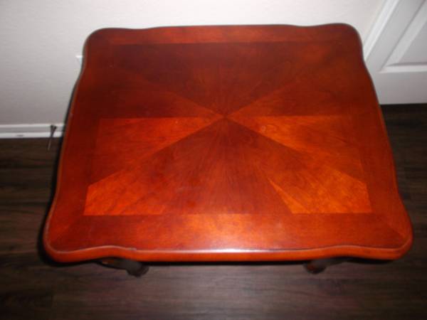 2 Beautiful Matching End Tables 1