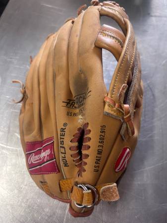 Rawlings AND Macgregor Baseball Gloves 1