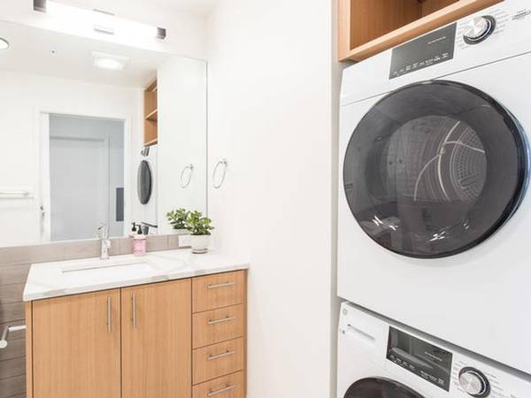 $2,091 / 1br - 542ft2 - Custom built-in closets, Generous, organized storage (Downtown Portland)63999454654467121