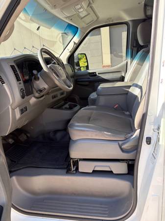 2020 Nissan NV 2500HD - Photo 9