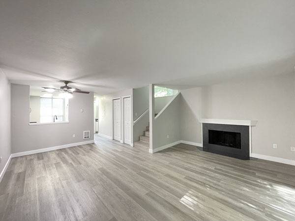 $2,850 / 2br - 1057ft2 - Apartamento de 2 habitaciones en Bellevue, lavadora y secadora convenientes dentro, toneladas de almacenamiento (Redmond/Bellevue/Microsoft)63850639197059120