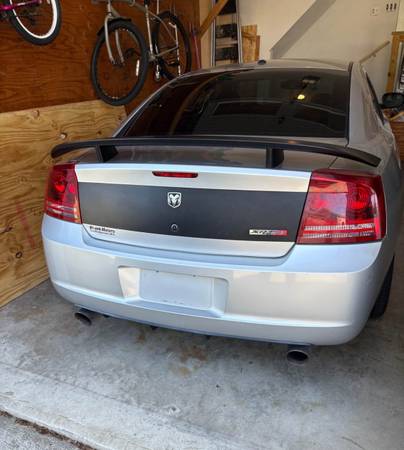2007 Dodge Charger • SRT8 Sedán 4D - $15,950 (Hanover)63482260034435123