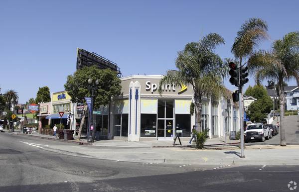 High Profile Retail Space Available on Lakeshore Avenue 1