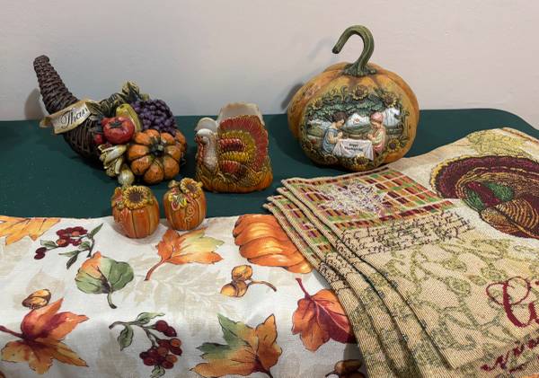 Thanksgiving/ Fall Harvest Table Decorations Bundle 1