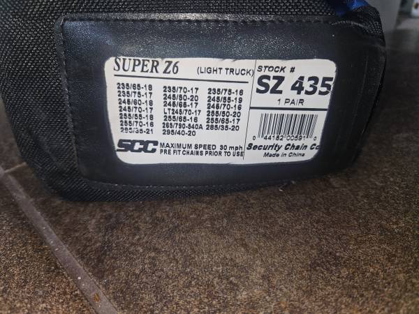 Snow chains- NEVER USED 1