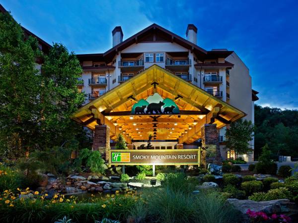 $999 / 1br - 700ft2 - Smoky Mountain Resort 1 Bedroom Oct 17 to Oct 22 2025 FIVE nights (Gatlinburg)63964399687939120
