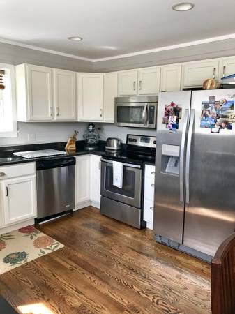 $1,575 / 2br - 2 Bedroom/1 Bath Renovated Barn Apartment on Large Farm (Sparks)63694853717889124