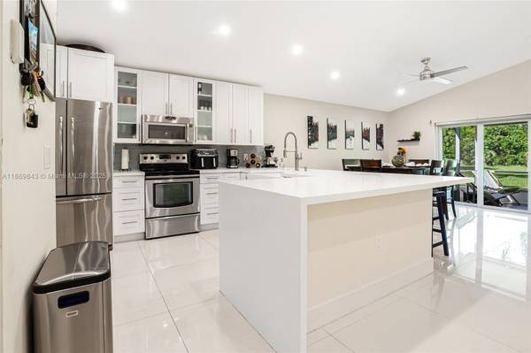 $695,000 / 2br - Hermosa casa unifamiliar de 2/263825138603393124