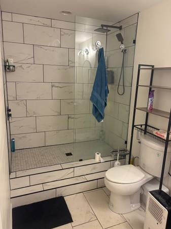 $800 / 1br - Finished basement space (Leicester)64029208517249123