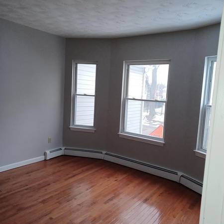 $2,500 / 3br - 2100ft2 - 3BR con apartamento principal grande - METHUEN disponible (methuen)63869887782145124