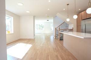 $885,000 / 4br - MAKE AN OFFER-single family (ELMWOOD PARK)64201208272129124