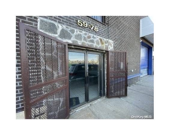 +/- 1100 SF DUPLEX FLEX/WAREHOUSE 1