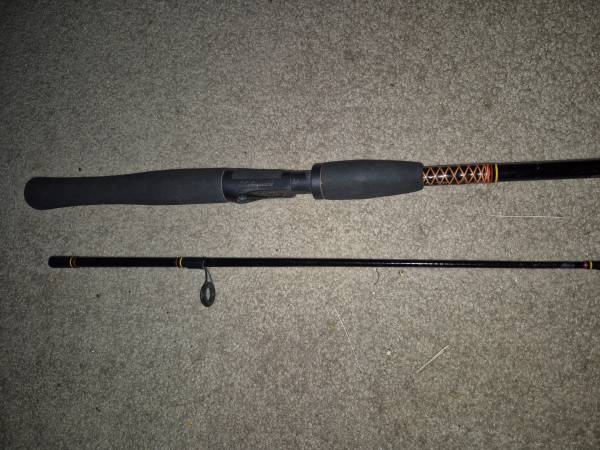 Caña de pesca Vintage Shakespeare Ugly Stik 7'0" SPL 1100 de dos piezas LITE - $35 (DAYTON OH)63470293821569124
