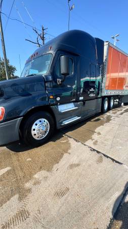 2018 freightliner CASCADIA 1