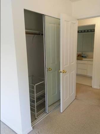 $700 / 1br - Buscando compañera de cuarto - Cerca de la línea de autobús (Mercer Island)63814837503363123