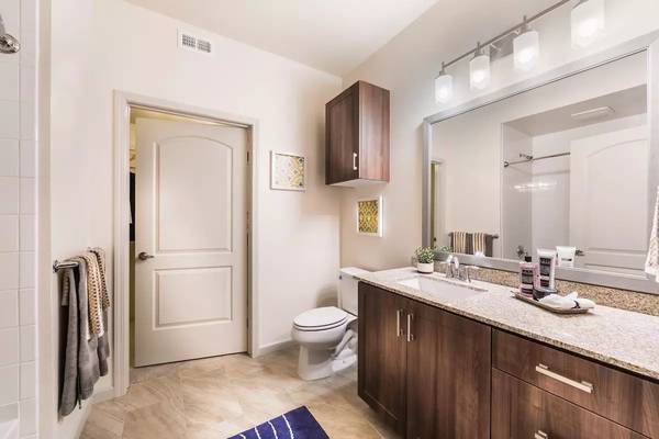$2,923 / 2br - 999ft2 - This place will feel like home! 2 bed, 2 bath available! 999 Sq Ft! (Camarillo)63800304848643120
