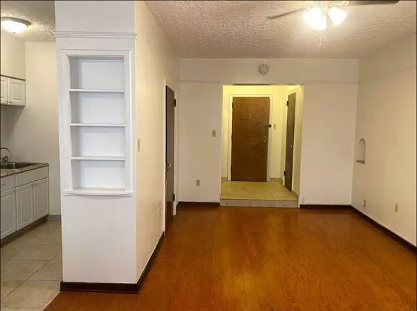 Large Studio Apt (fully furnished) for Rent in Shadyside ($1195/mo) 1