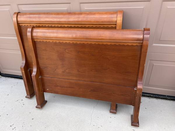Solid Wood Twin Bed 1