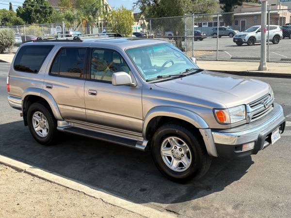 2002 Toyota 4Runner sr5 automático 3.4 v6 190 mil millas - $4,800 (San Fernando)63623879146499121