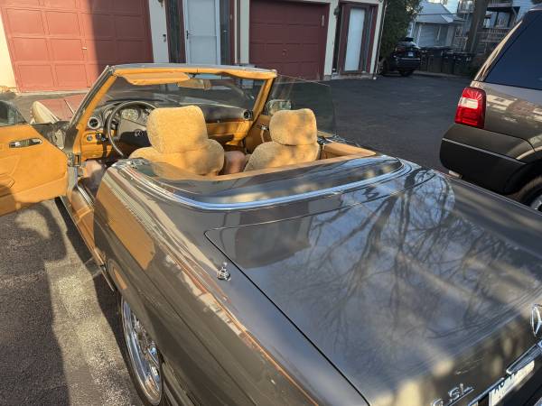 🔥 Iconic 1980 Mercedes-Benz 450SL - A Timeless Classic! 🔥 - $30,000 (Stamford, Ct)63618039002371121