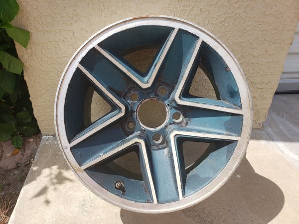 1987 Chevy Camaro / El Camino / Malibu Rally Wheel / Rim 1