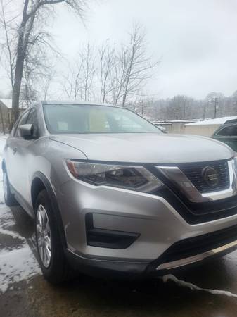 2018 Nissan Rogue AWD 1