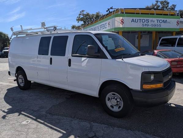 2014 Chevrolet Express 3500 - Photo 5