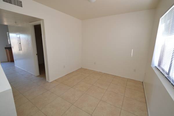 $995 / 2br - 825ft2 - SPACIOUS 2 BR townhome! (4327 E Bellevue Street 2104)63675014388225121