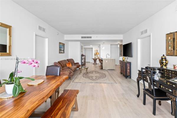 $5,900 / 3br - 1535ft2 - Rarely Available 3bd in Luxe Building! (Bay House- Edgewater)64001845478786124