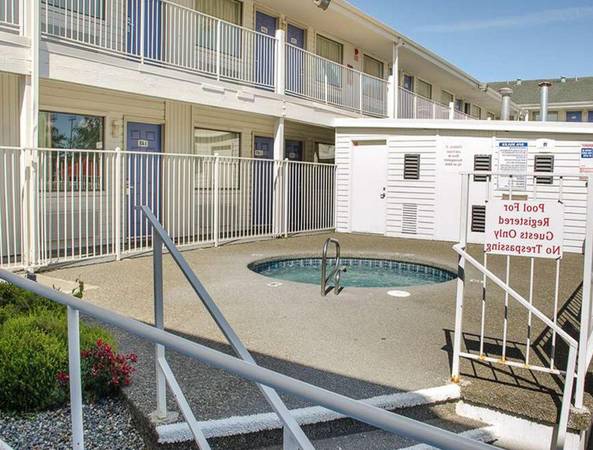 $599 / 1br - DISCOUNTED WEEKLY RATE! All-Inclusive - WiFi, Cable TV, Morning Coffee (Tacoma South)63838112021379124