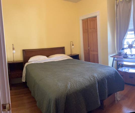 $1,200 BR in 3-room share, near Gilman Sq stop (Somerville)63892102432259120