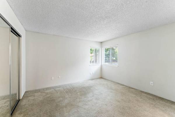 $2,250 / 2br - 1230ft2 - 2B/2.5B, Parques Públicos Cercanos, Acceso Fácil a Autopistas (54 Quay Court, Sacramento, CA)63844737051779124