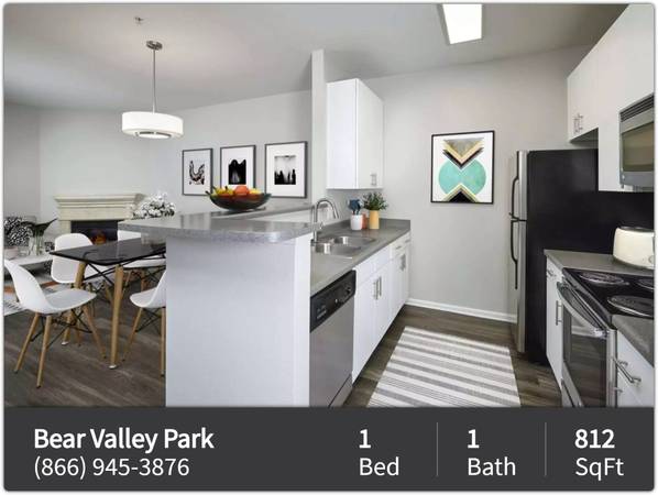 $1,549 / 1br - 812ft2 - Stunning renovated 1 bed, 1 bath! Gorgeous floors, kitchens, & more (Denver - Bear Valley Shopping Center)63920603259651122