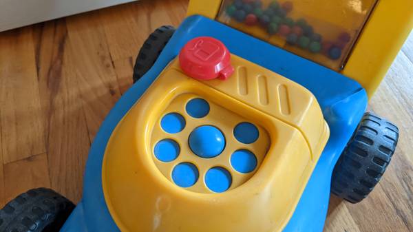 Little Tikes Popping Beads Lawnmower Vintage 1