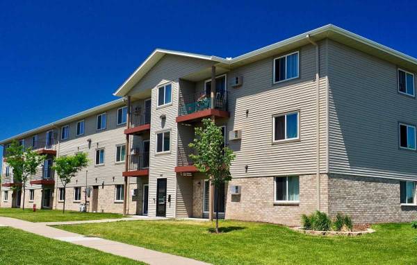$1,131 / 2br - 946ft2 - HOUSING VOUCHERS OKAY! Local assistance programs accepted (Willmar - Pleasant View Park)63988650835586124