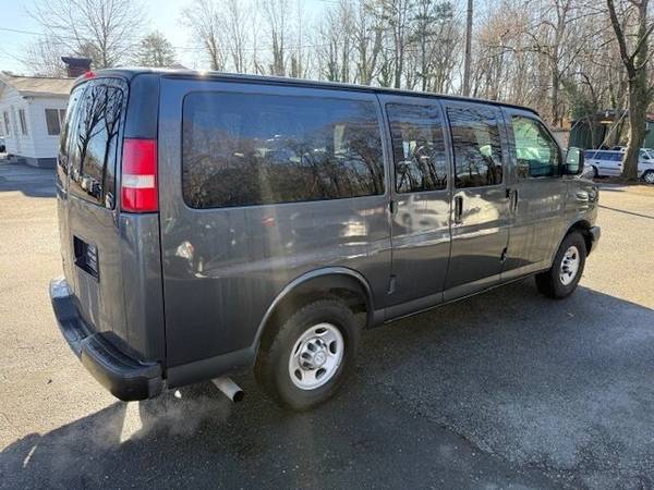 2015 Chevrolet Express LS 2500 (Gris) - $15,99763617434955265123