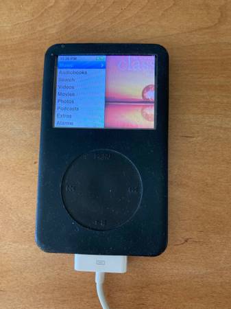 IPOD clásico - $130 (Pepperell)63470984746115121