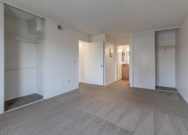 $2,100 / 2br - 825ft2 - Refrigerator, Pet Friendly, Playground (401 W. Pine Ave, Lompoc, CA)63664007817345121