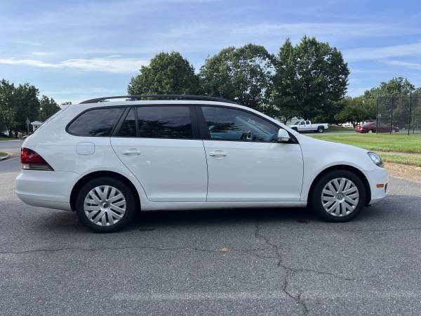 2010 Volkswagen Jetta SportWagen - Priced to Sell Quickly - $4,700 (Ashburn, VA)63435122038659122