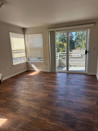 $1,860 / 1br - 600ft2 - WALK to Seattle ZOO, Farmers Market, GREENLAKE... (Phinney Ridge/Greenwood)63852483482881122