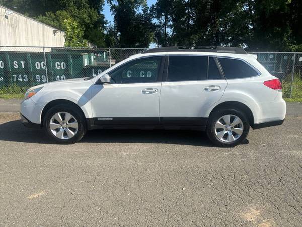 (NO DLR FEE) 2011 Subaru Outback 3.6R Limited (Financiamos) - $4.950 (CARMEL NY/DANBURY LLAME AL 203 231 1817)63436937178753121