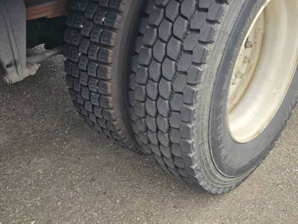 2009 Freightliner M2 106 - Photo 12