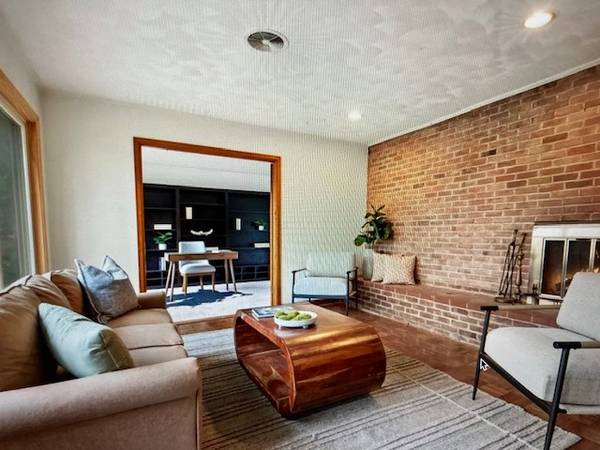 Spacious 3-Bedroom Apartment in Cayuga Heights – Short-Term Lease

,200

                        Cayuga Heights